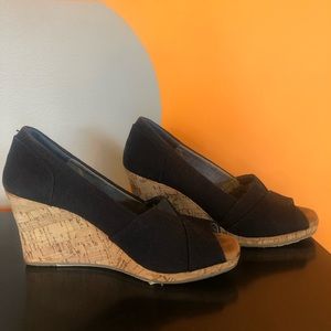 Toms Wedges